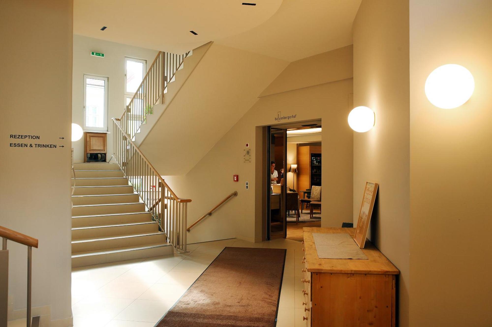 Hotel Babenbergerhof メードリング エクステリア 写真